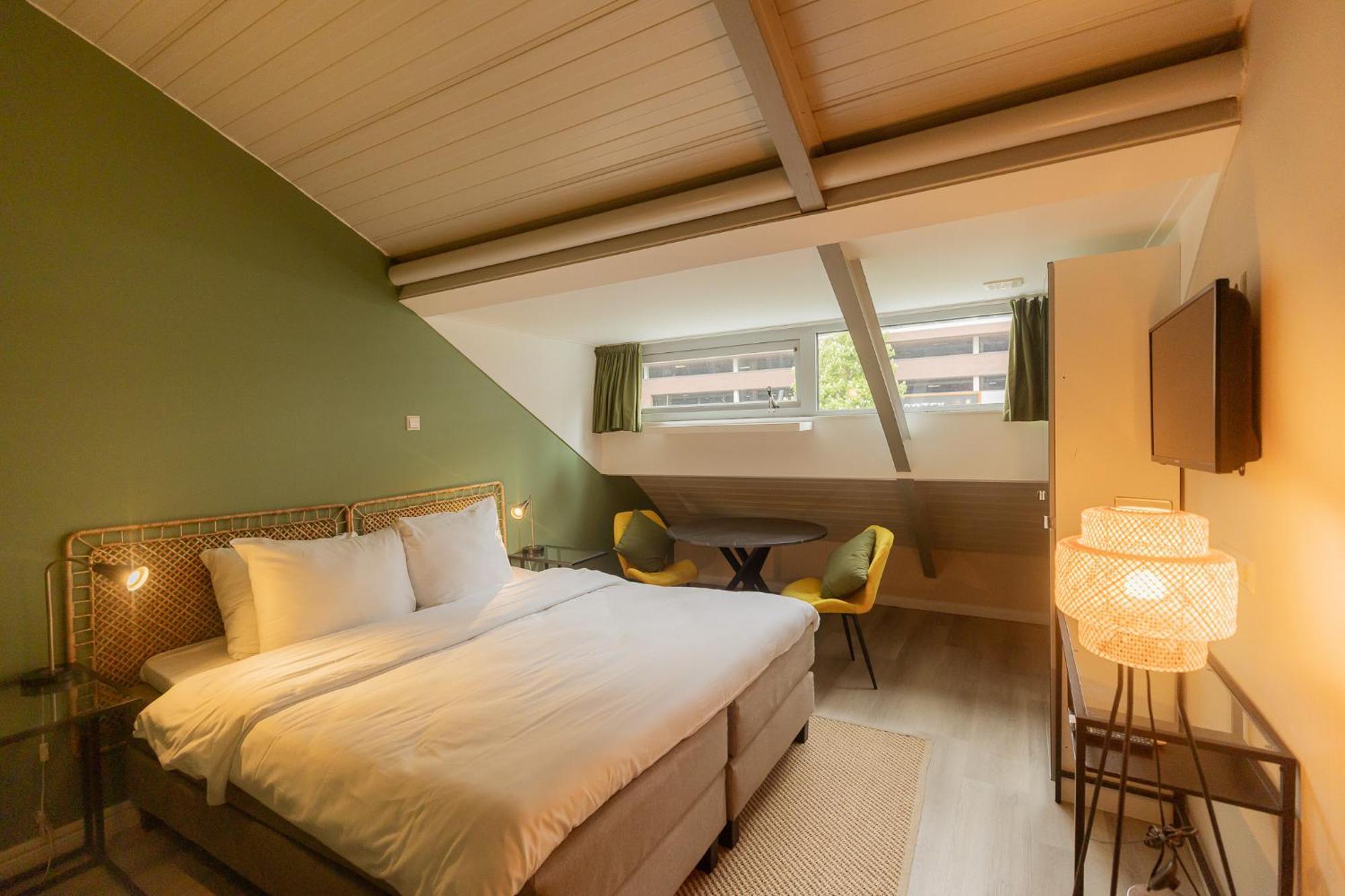 FLOATS by H2OTEL Rotterdam Exterior foto
